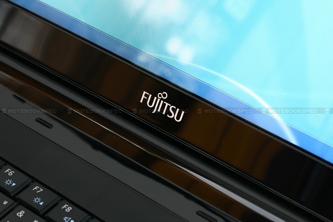 Fujitsu-Lifebook-LH530v-20