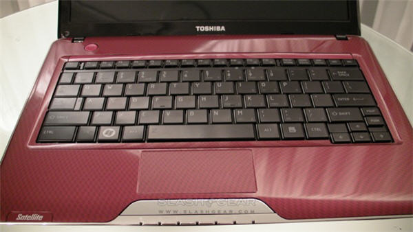 toshiba_satellite_t130_t110_culv_notebooks-5-0004