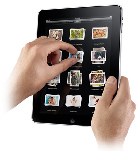 ipad-touching-tablet