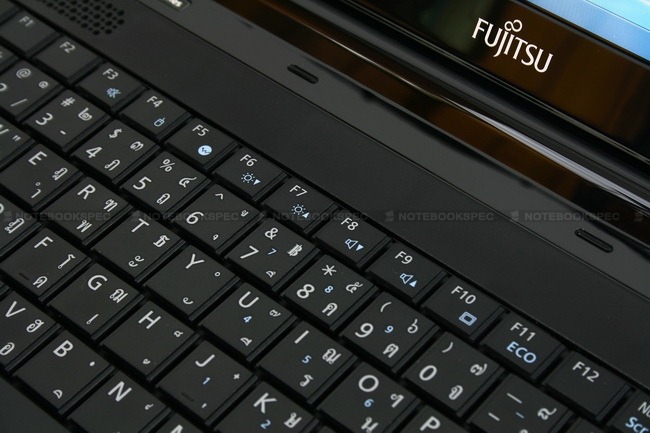 Fujitsu-Lifebook-LH530v-29