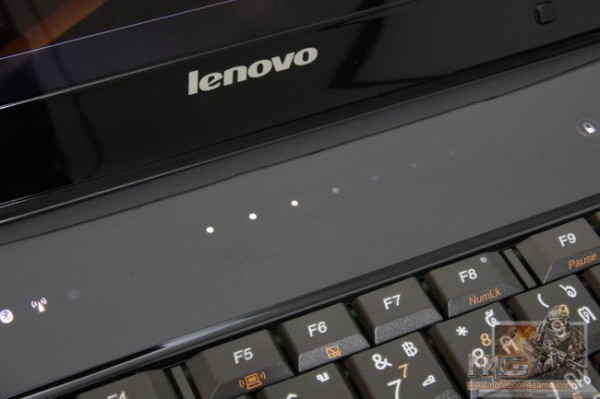 Lenovo_Y560_067