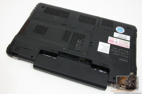 Lenovo_Y560_083