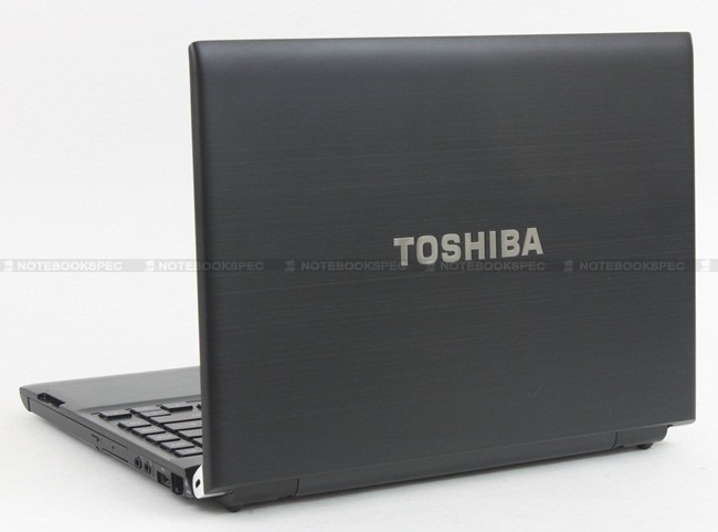 Toshiba R700 15