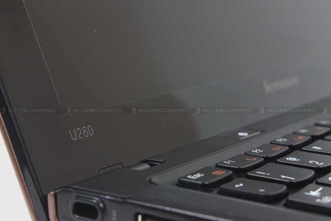 lenovo ideapad U260 087