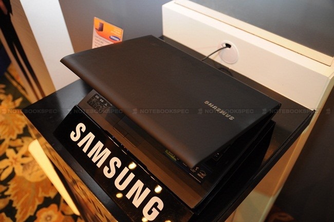 Samsung-Notebook-37