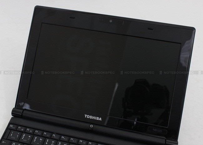 Toshiba NB520 18