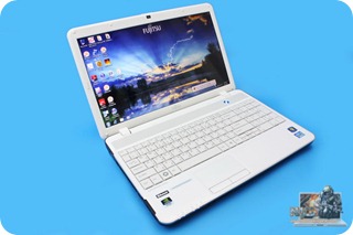 Fujitsu-Lifebook-AH531-09