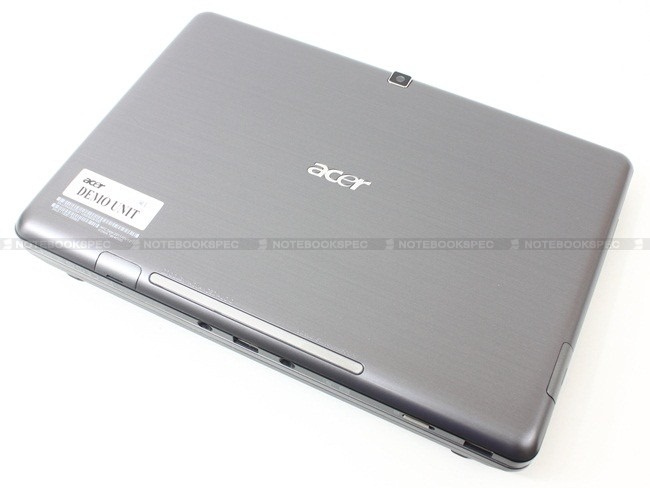 Acer-Iconia-Tab-W500-03