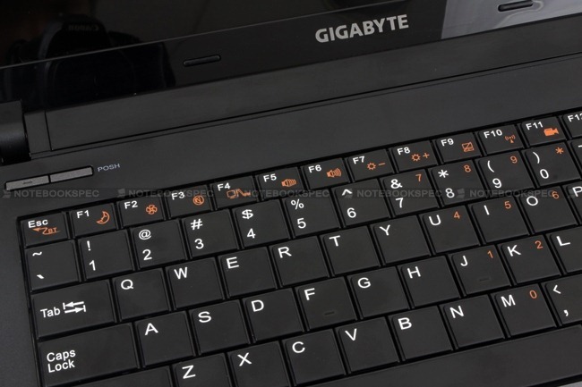 Gigabyte-Q2432A-12