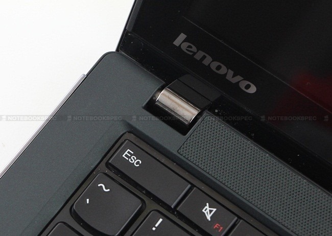 Lenovo-Thinkpad-EDGE-E220s-32