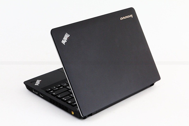 Review Lenovo ThinkPad Edge E320 17