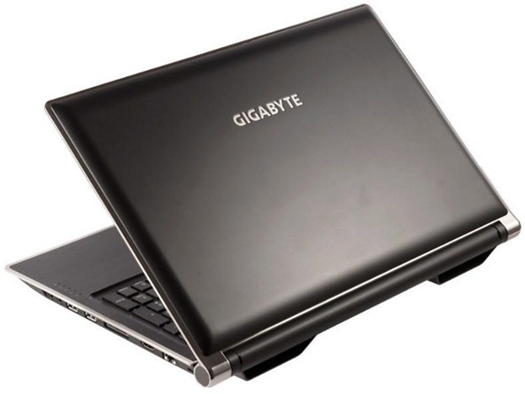 Gigabyte-P2532F-Laptop-5