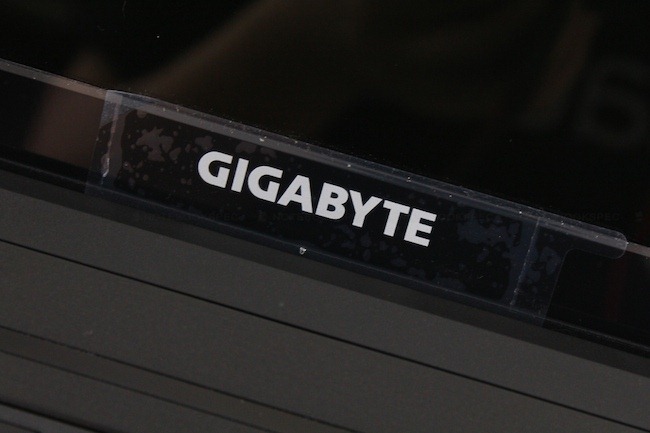Review Gigabyte Q1700 11
