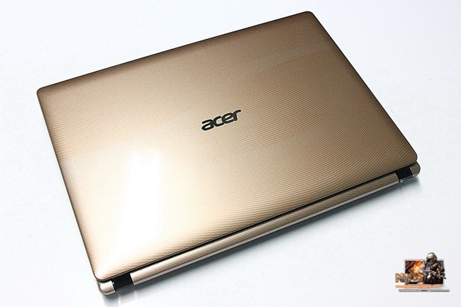 Acer-Aspire-4752G-02