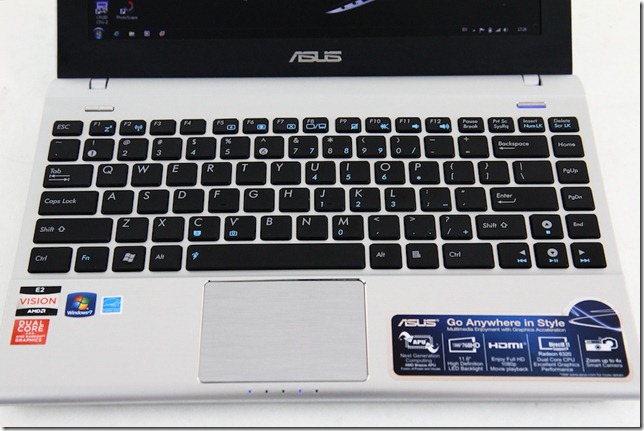 Review ASUS Eee PC 1225B  12