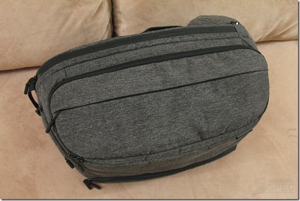 Incase DSLR Pro Sling Pack Review 008