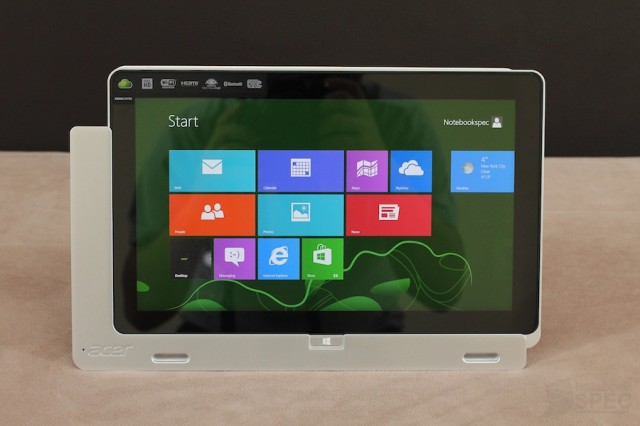 Acer ICONIA W700 Review 034