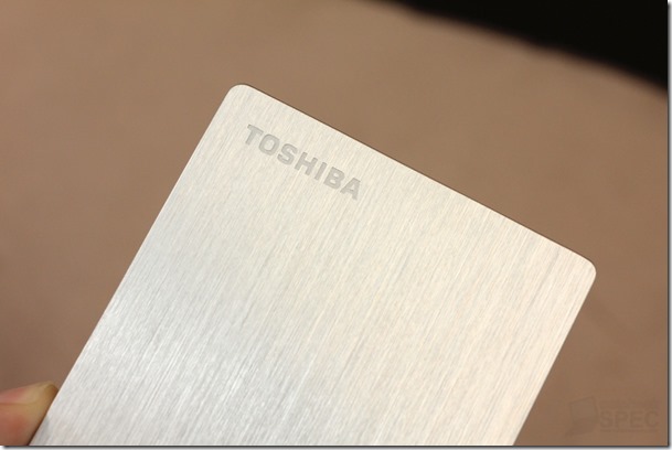 Toshiba Canvio Slim Review 005