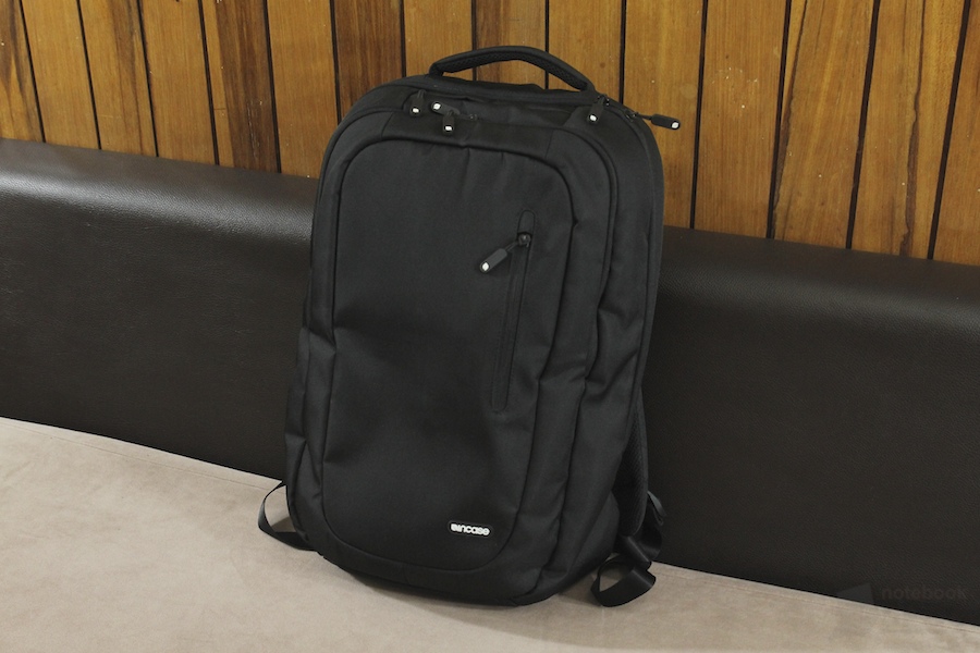 Incase Backpack 17 Review 002