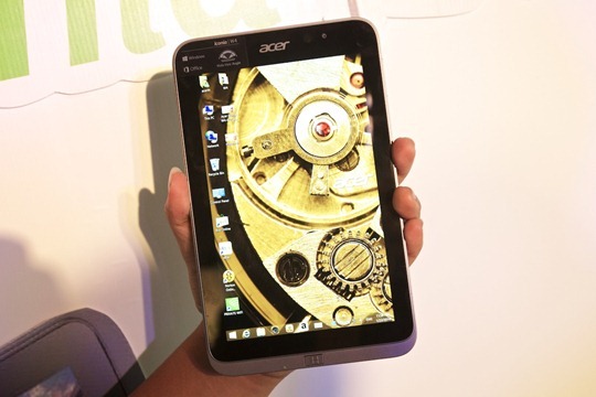 Acer-Iconia-W4-Hands-on-Notebookspec 006