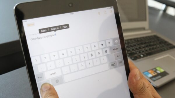 iPad Type Keyboard 0