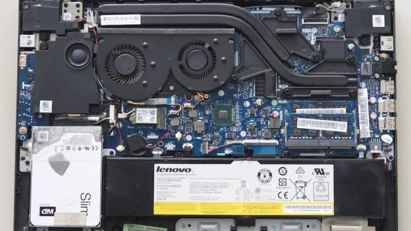 Lenovo Y50 Inside 006