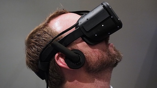 New Oculus Rift prototype 01 600