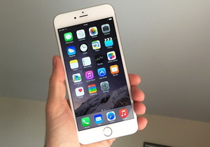 iPhone 6 Plus has best LCD display 300