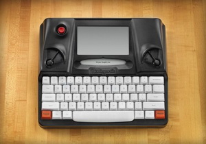 Hemingwrite cloud synced typewriter 300