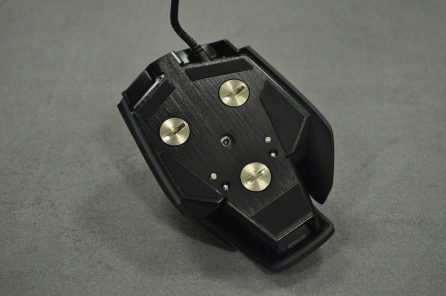 Corsair M65 RGB Mouse Gaming  (8)