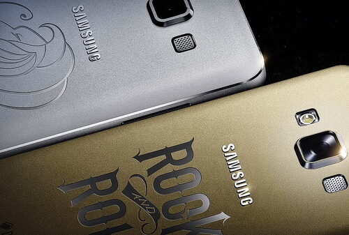 Samsung Galaxy A7 engrave 600