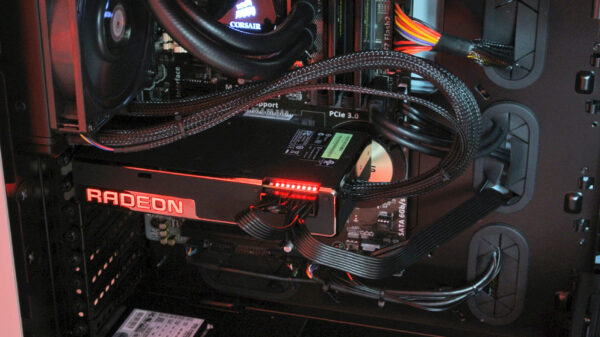 AMD R9 Fury X Fiji Aufmacher 01 pcgh pcgh