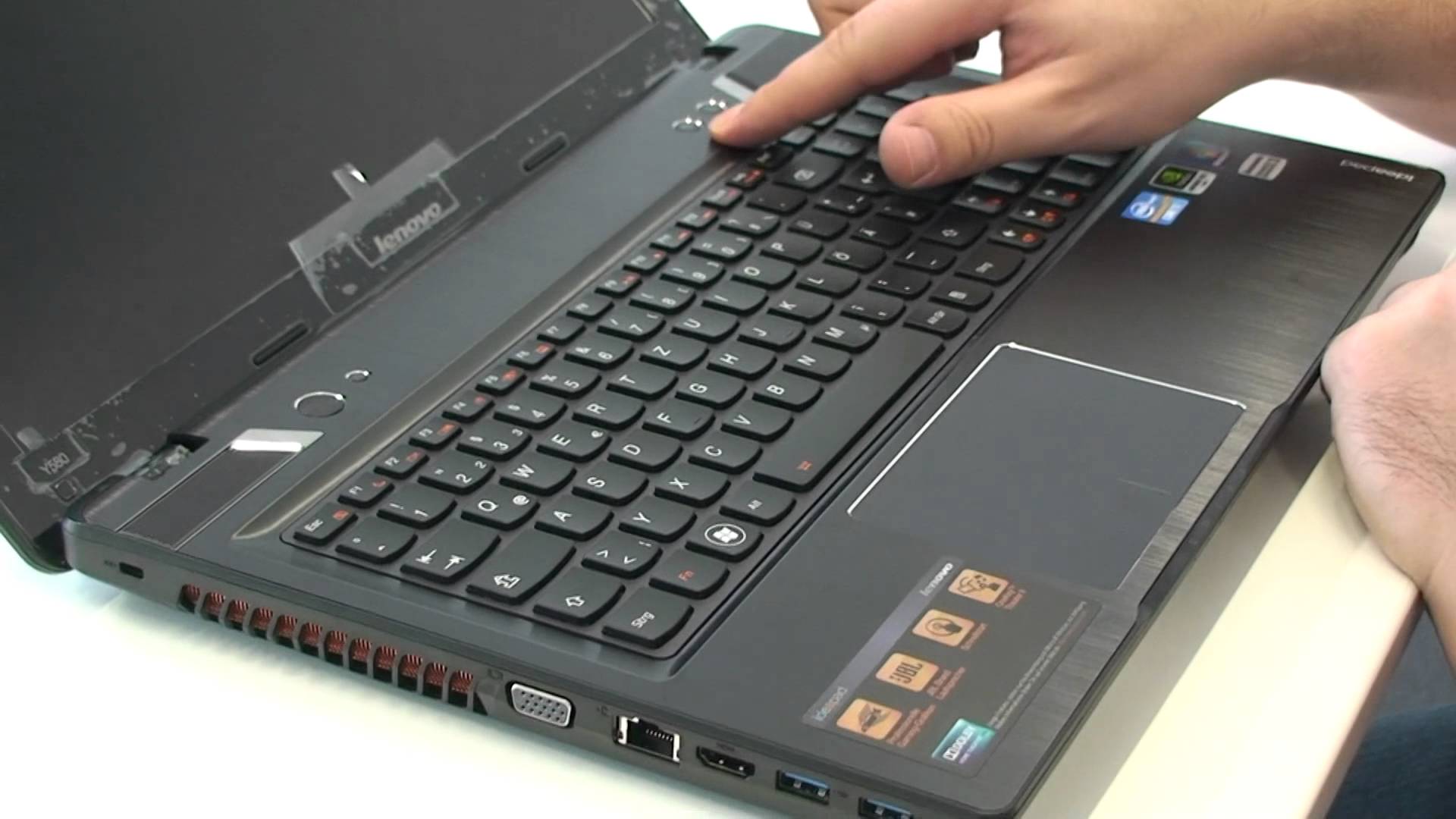 Панель ноутбука леново. Lenovo y580. Lenovo IDEAPAD y580. Процессор ноут леново y580. Lenovo IDEAPAD y500.