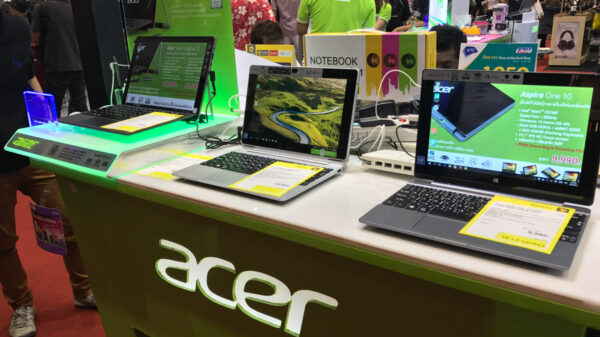 Acer ASUS TME 2016 2