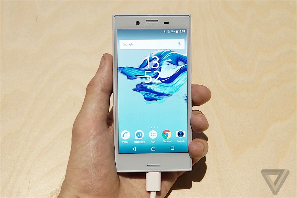 SONY XPERIA X Compact 600 26