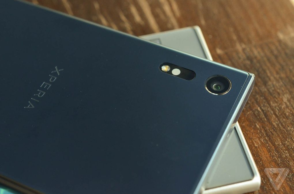 SONY XPERIA XZ 600 10