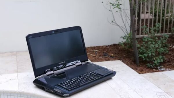Acer Predator 21 X 600 01