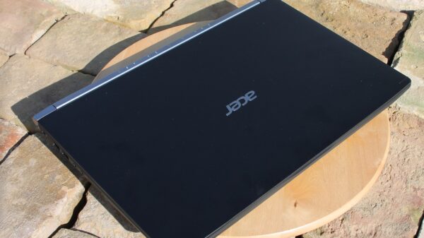 review Acer Aspire V15 Nitro BE VN7 593G 600 06 e