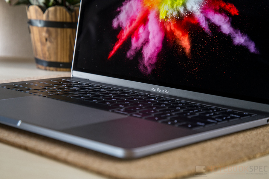 Review Apple MacBook Pro 13 inch Late 2016 NotebookSPEC 17