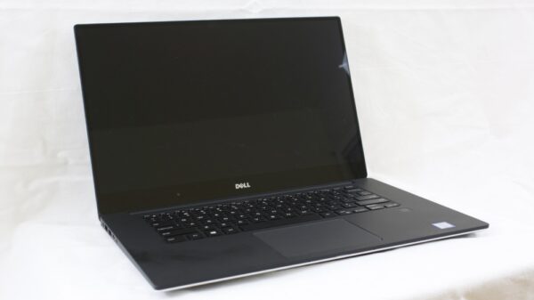 Dell XPS 15 9560 2017 model 600 01