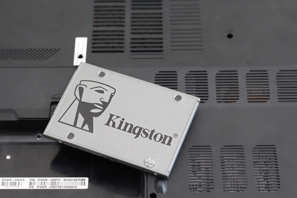 Kingston UV500 13