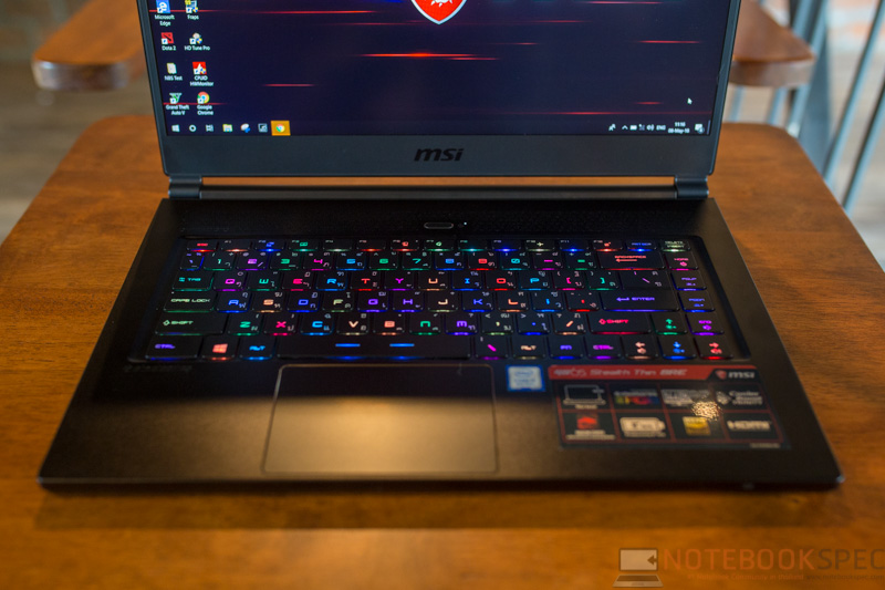 MSI GS65 8RE Review 3