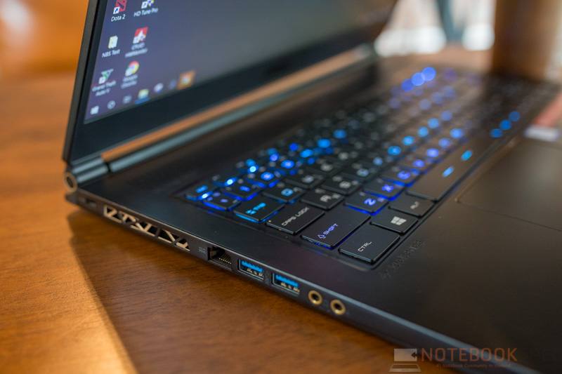 MSI GS65 8RE Review 58