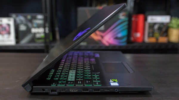 ASUS ROG Strix GL504 Hero II Edition Review 39