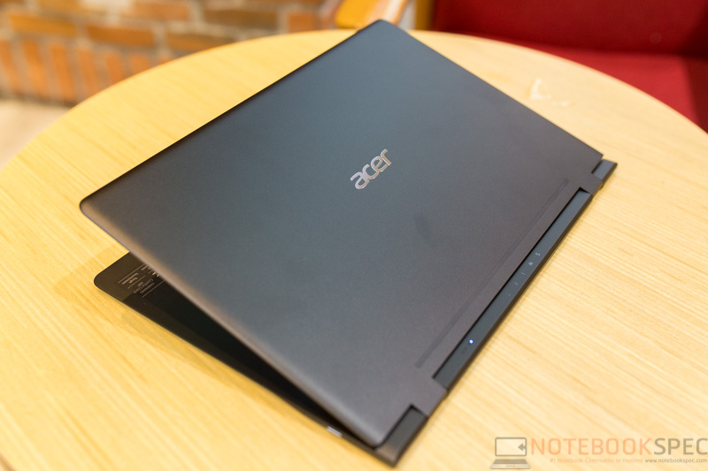 Acer Swift 7 2018 Review 60