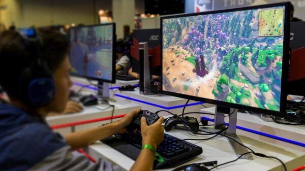 csm Global Shipments of Gaming Monitors AOC IFA 2018 f469a042fc