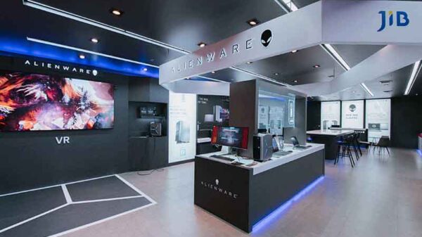 01 Alienware Experience Store