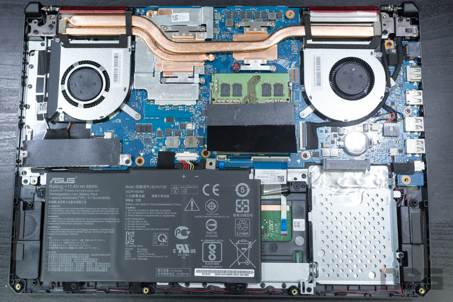 ASUS FX505DY Inside 5