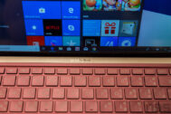 ASUS ZenBook UX333 Red Review 20