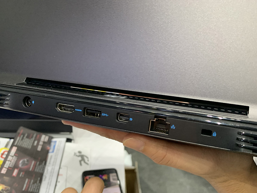 Dell G7 2019 Preview commart 8